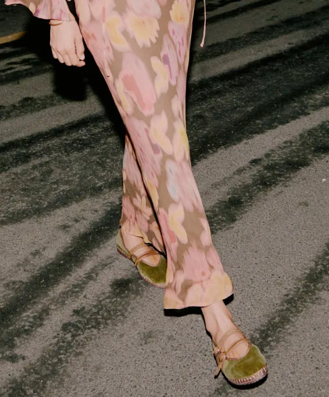 Claire Mustard|Flabelus New