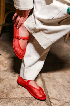 Isabella Red|Flabelus Clearance