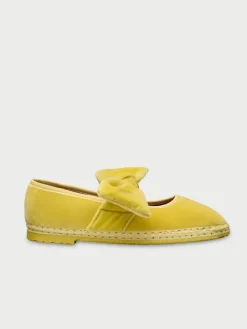 Lady Lyra Yellow|Flabelus Online