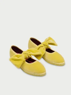 Lady Lyra Yellow|Flabelus Online