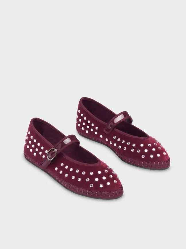 Mae Burgundy|Flabelus Hot